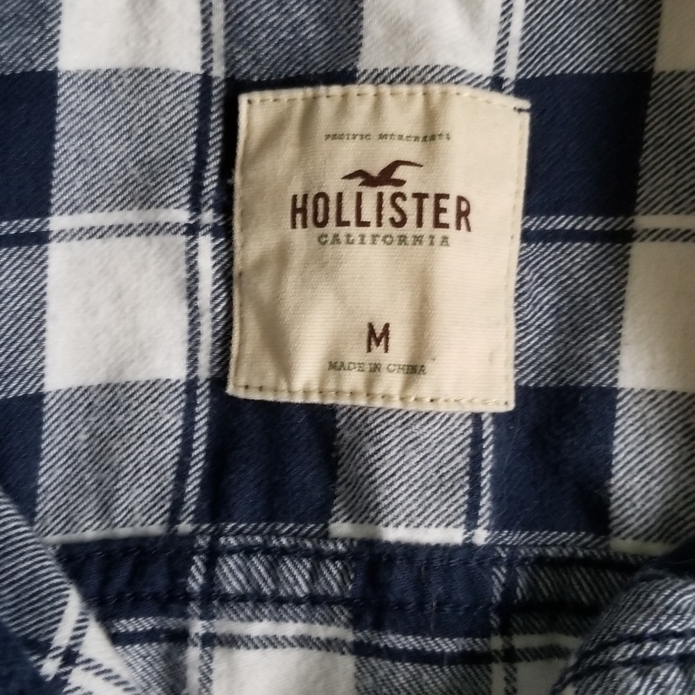 Button down - Picture 2 of 2